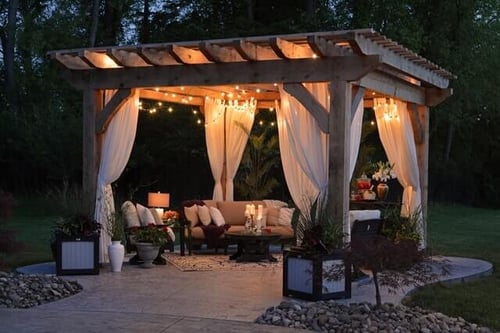 8 Ways to Create a Backyard Oasis This Summer