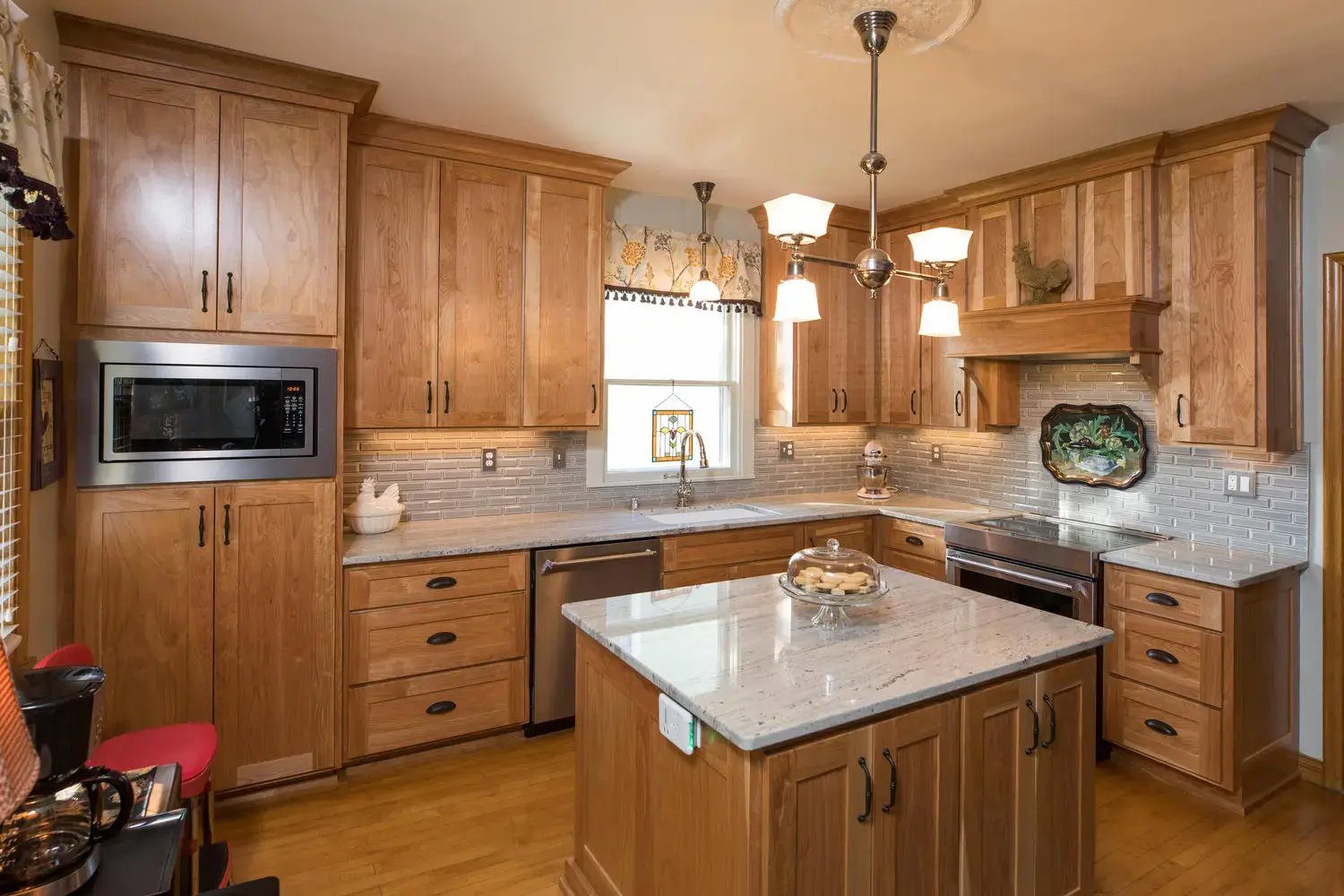 230-Ridgewood-Ave-Minneapolis-large-001-007-001-1500x1000-72dpi